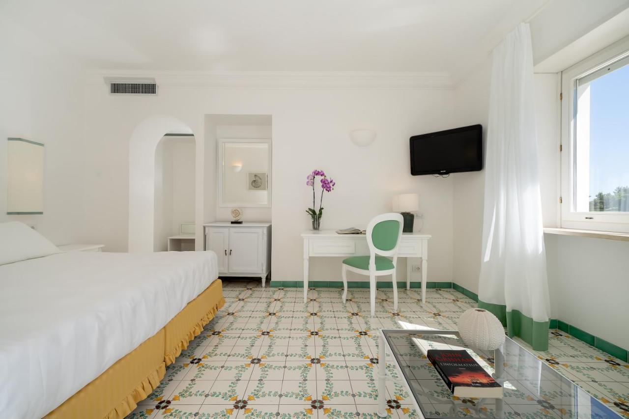 Hotel Sina Flora Capri Esterno foto