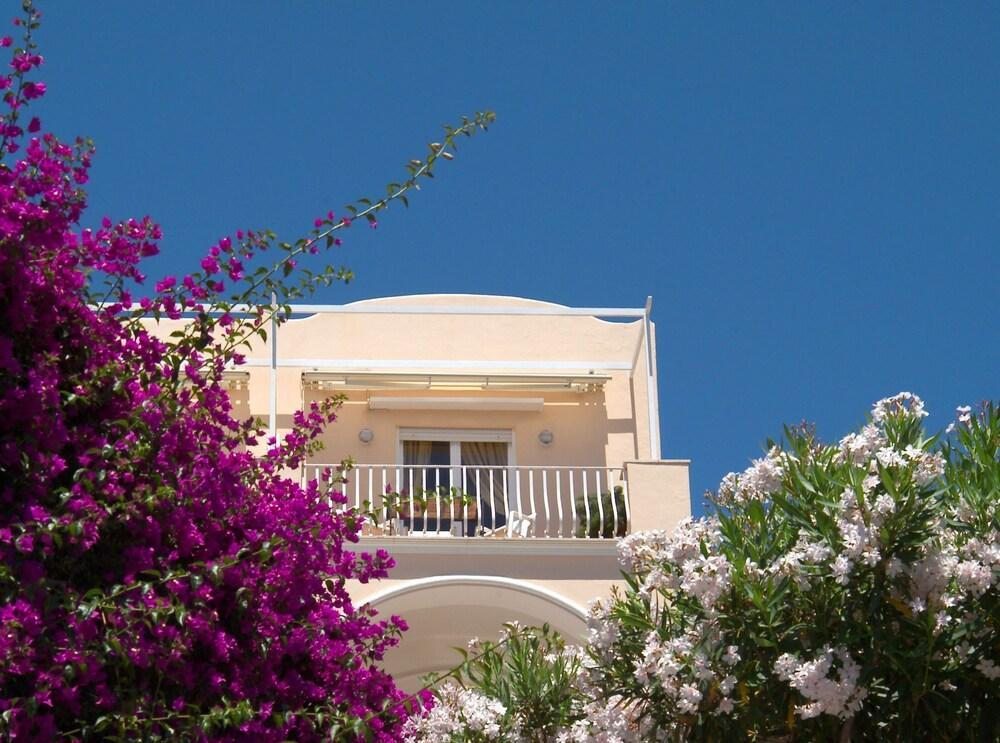 Hotel Sina Flora Capri Esterno foto